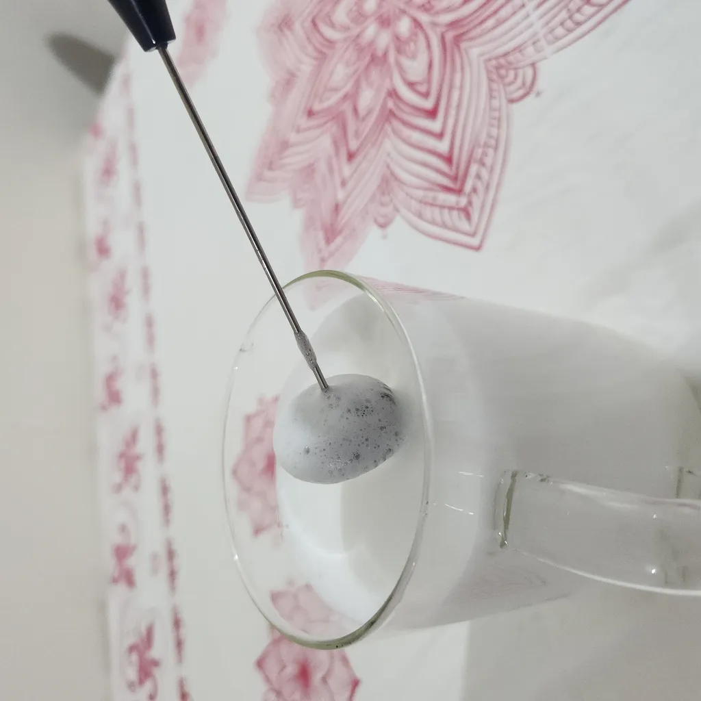 همزن مدل کفساز برقی شارژی فومر