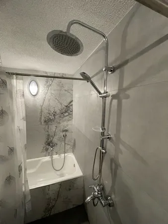 علم دوش حمام پاپیروس مدل یونیورست LUX