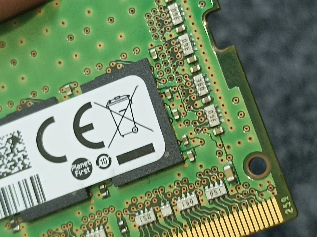 رم لپ تاپ DDR4  دو کاناله 2666 مگاهرتز سامسونگ  مدل 2666 ظرفیت 8 گیگابایت