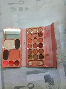 تجریه خرید پالت آرایش صورت آنی لیدی مدل R60