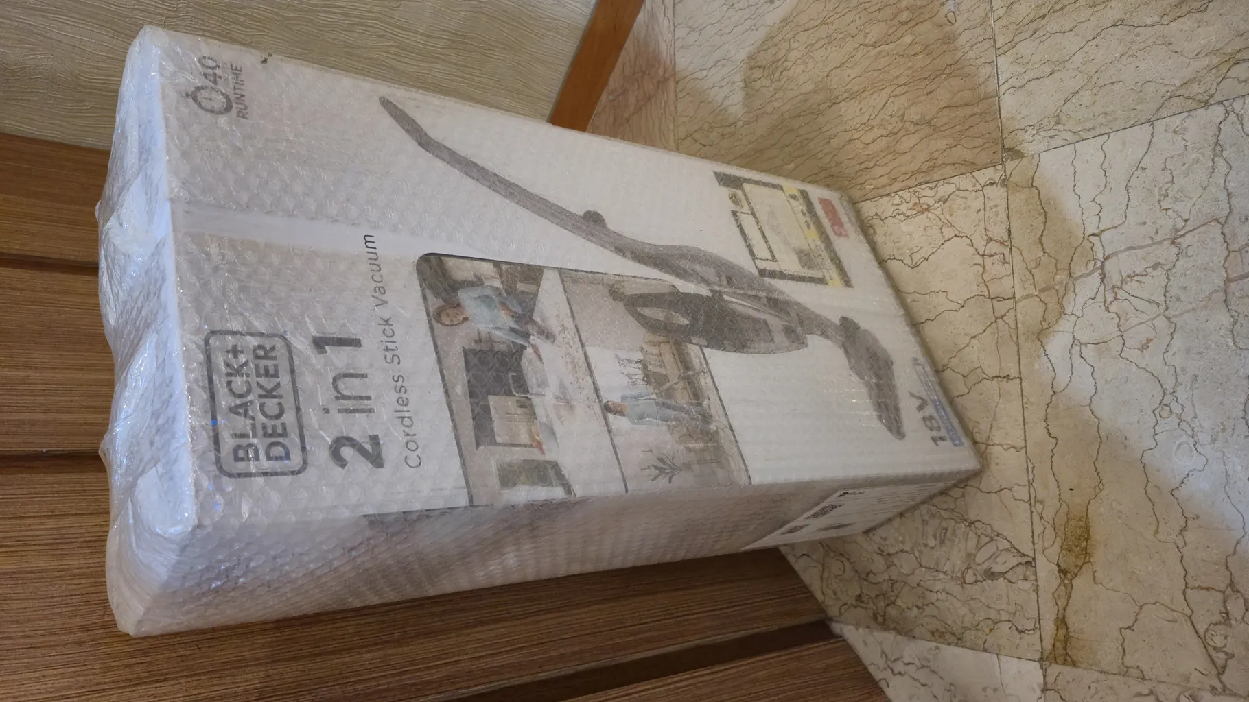 جارو شارژی بلک اند دکر مدل SVB520JW-B5