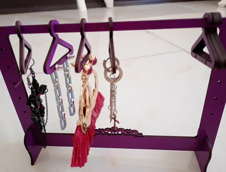 استند جواهرات مدل فروردین طرح چوب لباسی