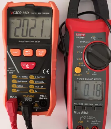 آمپرمتر کلمپی یونی-تی مدل UT204 PLUS