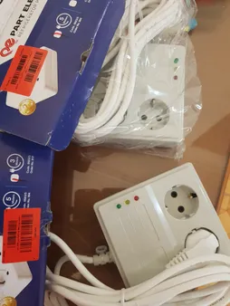 چندراهی برق و محافظ پارت الکتریک مدل PE904