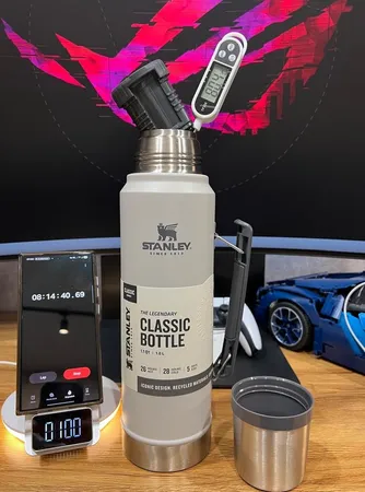 فلاسک استنلی مدل CLASSIC LEGENDARY کد F2022 گنجایش 35.8x9.4x11.7 لیتر