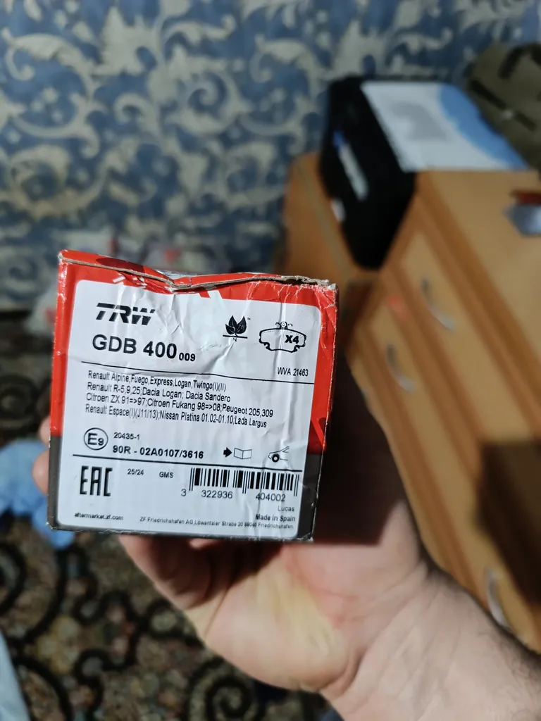 لنت ترمز جلو تی آر دبلیو مدل GDB400 مناسب برای رنو ال90