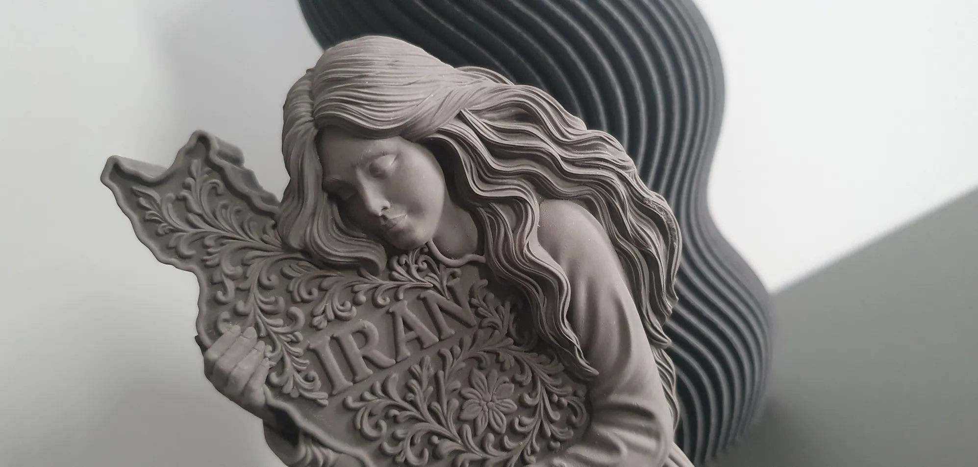 مجسمه مدل ایراندخت