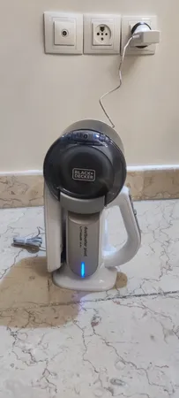 جارو شارژی دستی بلک اند دکر مدل PV1420L