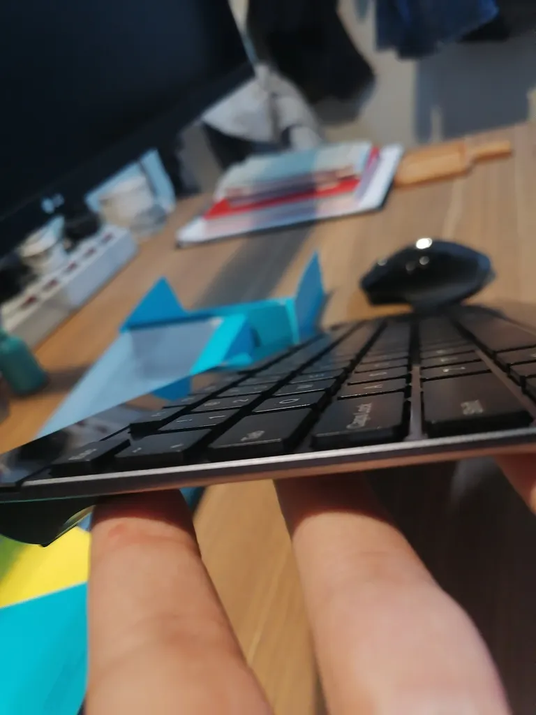 کیبورد و ماوس بی سیم رپو مدل 9900M، سوییچ ممبران ، Full Size