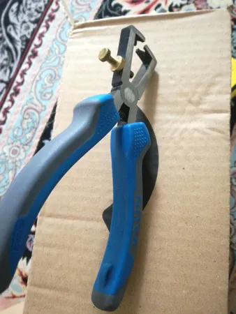 انبر سیم لخت کن نووا مدل NTW 8051