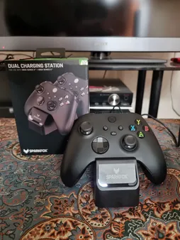 پایه شارژر دسته بازی اسپارک فاکس مدل w20x504-01 مناسب ایکس باکس وان