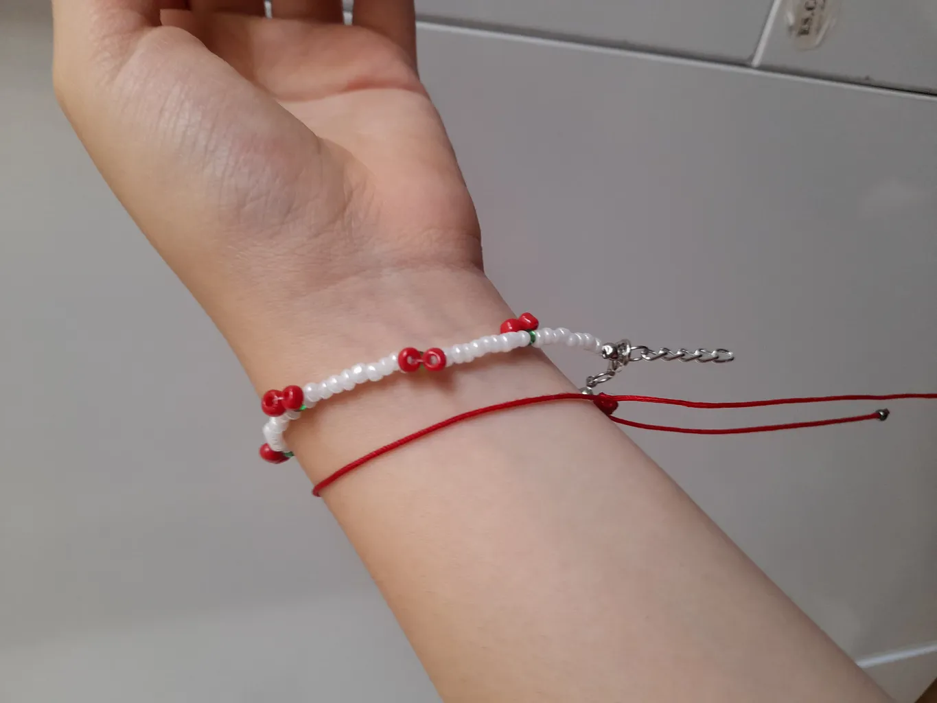 دستبند دست‌ساز زنانه مدل آلبالو گیلاس کد CH7