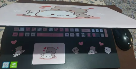 استیکر لپ تاپ مدل cute cat 03 مناسب برای لپ تاپ 15 تا 17 اینچ به همراه برچسب حروف فارسی کیبورد