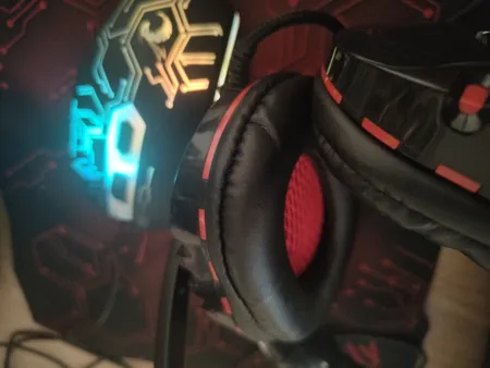 ست گیمینگ ارزلی مدل R_X_ESSENTIAL_PACK_RGB، سوییچ ممبران، Full-Size، نورپردازی LED RGB