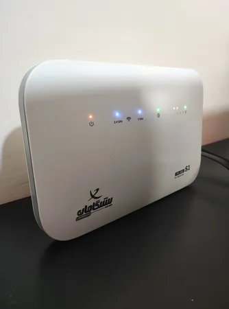 مودم 4G/TD-LTE ایرانسل مدل  مودم 4G/TD-LTE ایرانسل مدل TF-i60 S1 به همراه سیم کارت و 300 گیگابایت اینترنت 6 ماهه