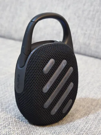 اسپیکر بلوتوثی قابل حمل جی بی ال مدل Clip5