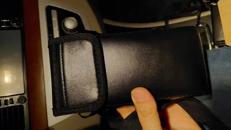 کیف حمل پایانه فروشگاهی مدل چرم حبابدار