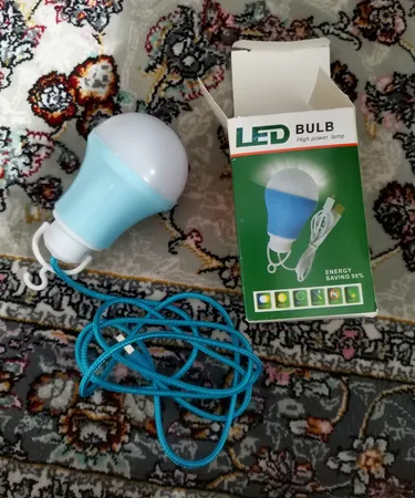 چراغ قوه آویز مدل 5W