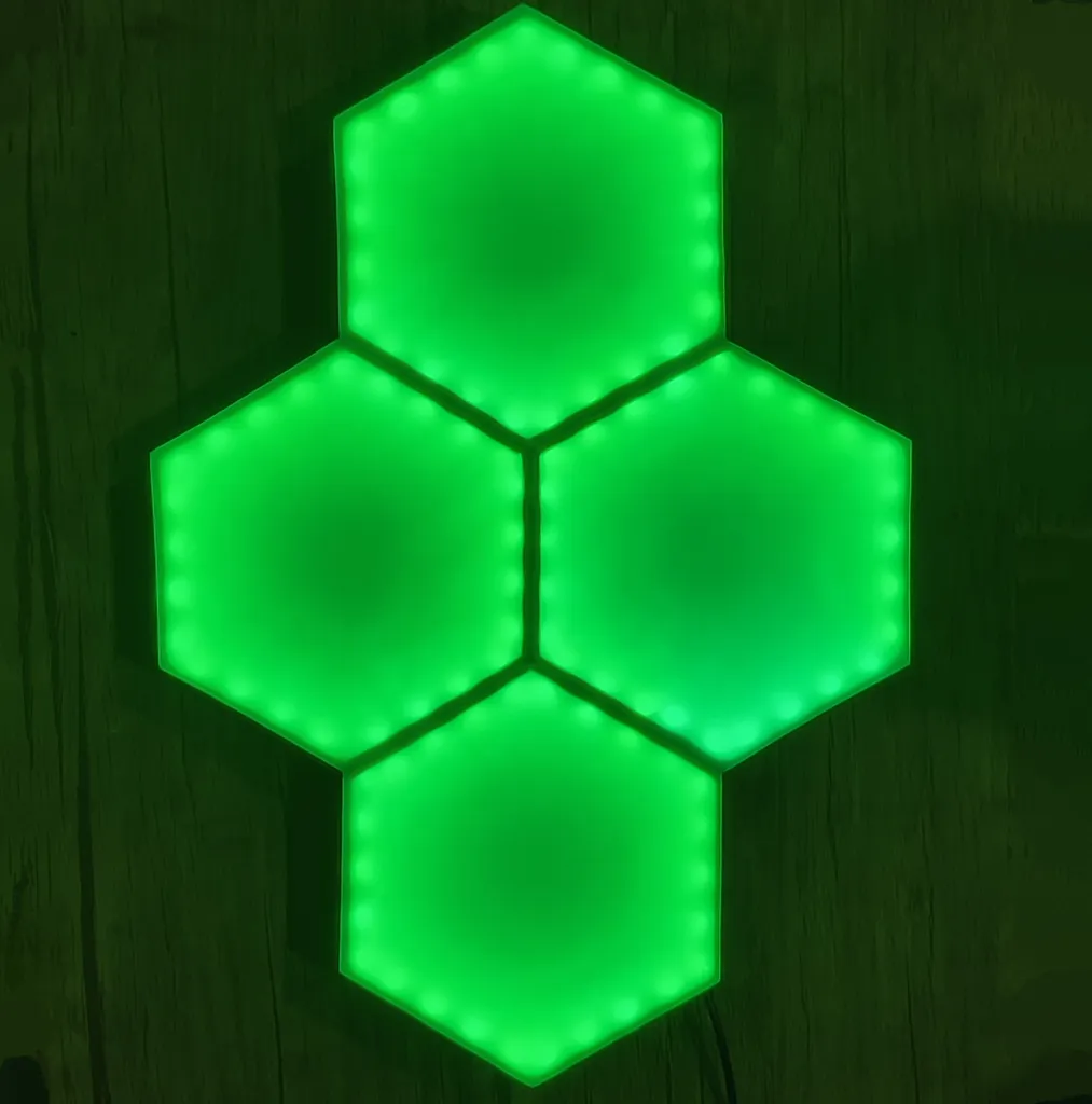 پنل دیواری طرح گیمینگ شش ضلعی مدل S1 مجموعه 4 عددی