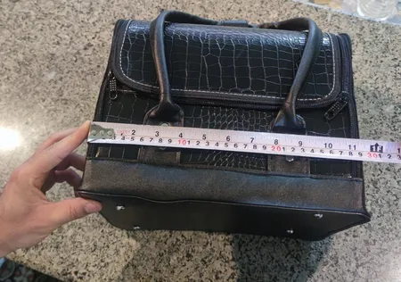 کیف لوازم آرایش و گریم زنانه مدل M2