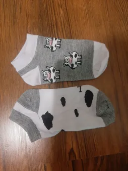 جوراب بچگانه مدل گاو کوچولو کد j72
