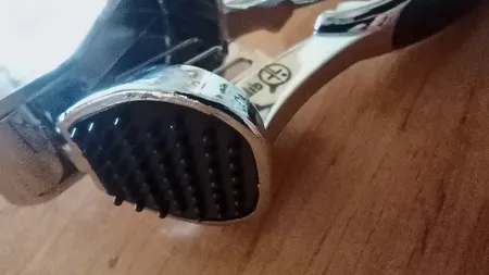 سیر له‌ کن جی فی نی مدل 05