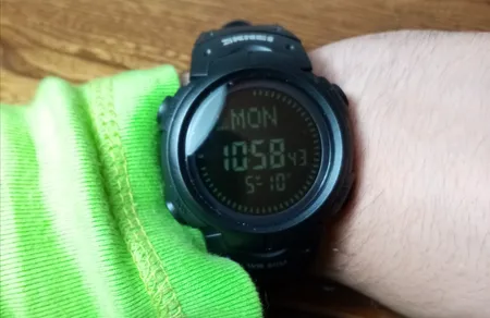 ساعت مچی دیجیتال اسکمی کد 1231