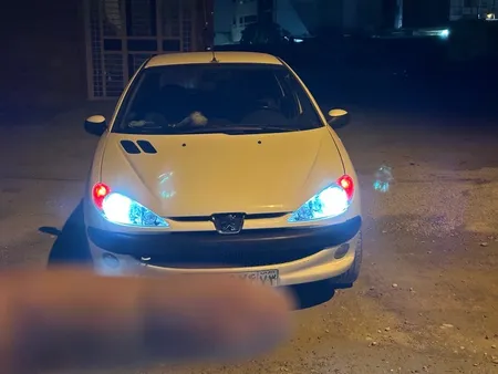 لامپ هدلایت خودرو مدل C6 H7 مناسب برای پژو 206 بسته دو عددی