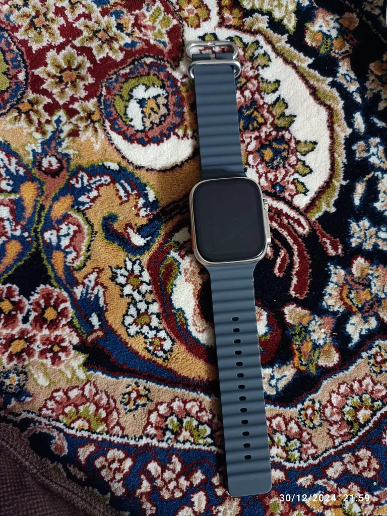 ساعت هوشمند اوآلی مدل OS8 Ultra Pro دارای قابلیت های صفحه نمایش رنگی، صفحه نمایش لمسی، کنترل موسیقی (Music Player) بند سیلیکون