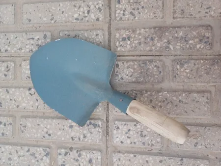 بیلچه باغبانی مدل B 044