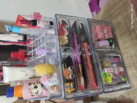 استند لوازم آرایشی مدل 06