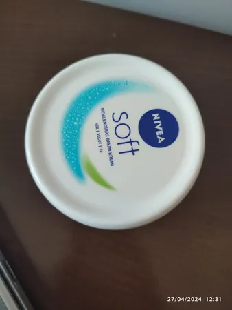 کرم مرطوب کننده نیوآ مدل Soft حجم 300 میلی لیتر