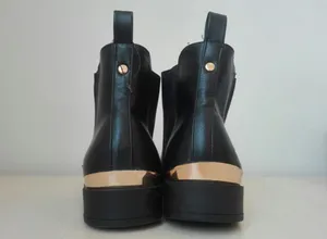 تجریه خرید نیم بوت زنانه پیریمارک مدل 1510