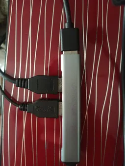 هاب 4 پورت USB-C مدل T809A