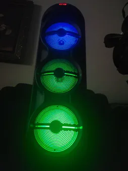 اسپیکر بلوتوثی قابل حمل مدل KBr0ad