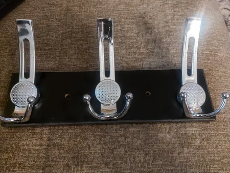 چوب لباسی دیواری مبتکر مدل CLDK 327 سه شاخه