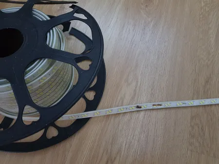 ریسه ال ای دی مدل 5730 طول 50 متر