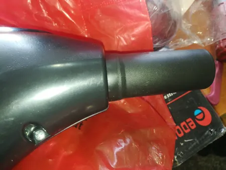 زانویی جاروبرقی مدل ant مدل 34V36