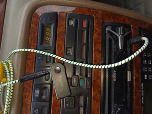 تجریه خرید دانگل بلوتوث مدل ۰۱۷