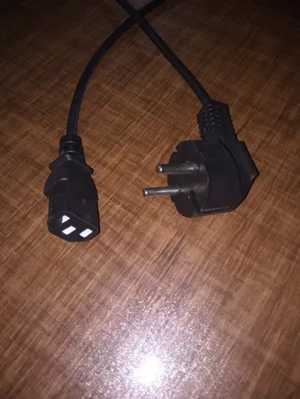 کابل برق سه پین منبع تغذیه کامپیوتر دی-نت طول 1.8 متر