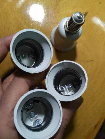 تبدیل سرپیچ لامپ E14 به E27 مدل T2 مجموعه 4 عددی