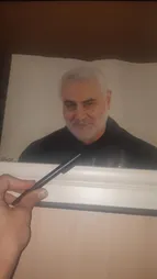 قلم لمسی و پایه نگهدارنده موبایل مدل SKJMRJNQ002369