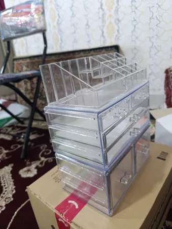 استند لوازم آرایشی مدل 06