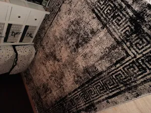 تجریه خرید فرش ماشینی ساوین کد 4118 زمینه مشکی