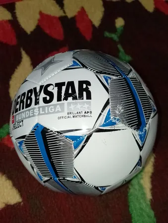 توپ فوتبال مدل Bundesliga کد b2-2022