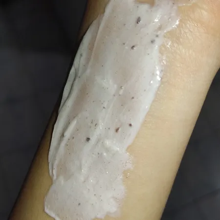 اسکراب لایه بردار پوست انشور هاینس مدل Almound حجم 250 میلی لیتر