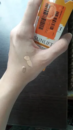 کرم ضدآفتاب درمالیفت مدل SPF50 پوست خشک 2، حجم 40 میلی‌لیتر