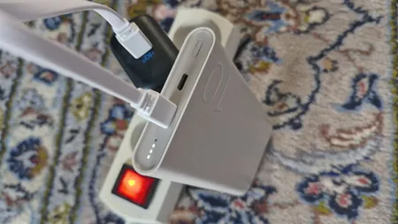 پاوربانک 25 وات سامسونگ مدل EB-P3400 ظرفیت 10000 میلی آمپر ساعت