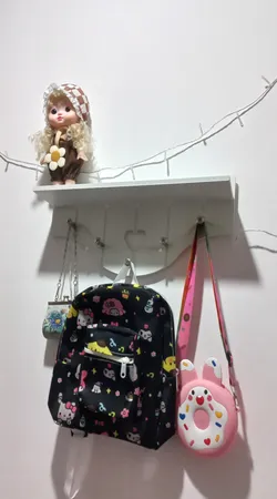 طبقه دیواری طرح قلبی