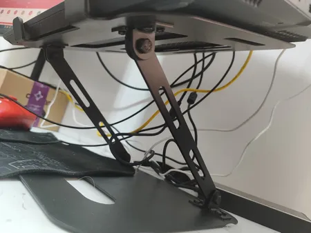 پایه نگهدارنده لپ تاپ مدل B03